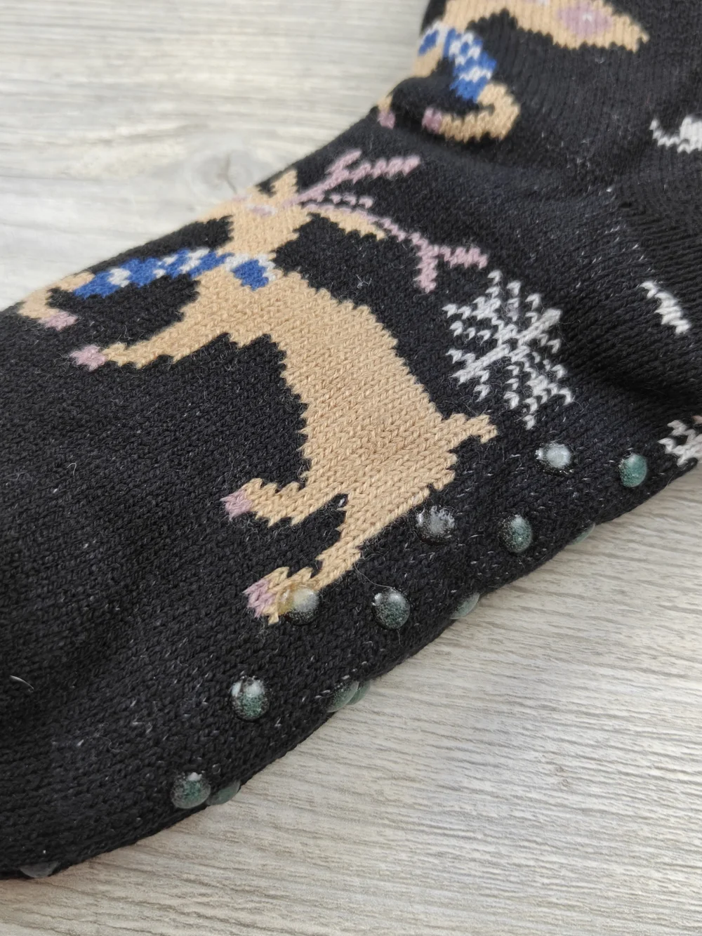 NEW Women's Sherpa Slumber Socks Black Snowflake Reindeer Pattern Non-Slip